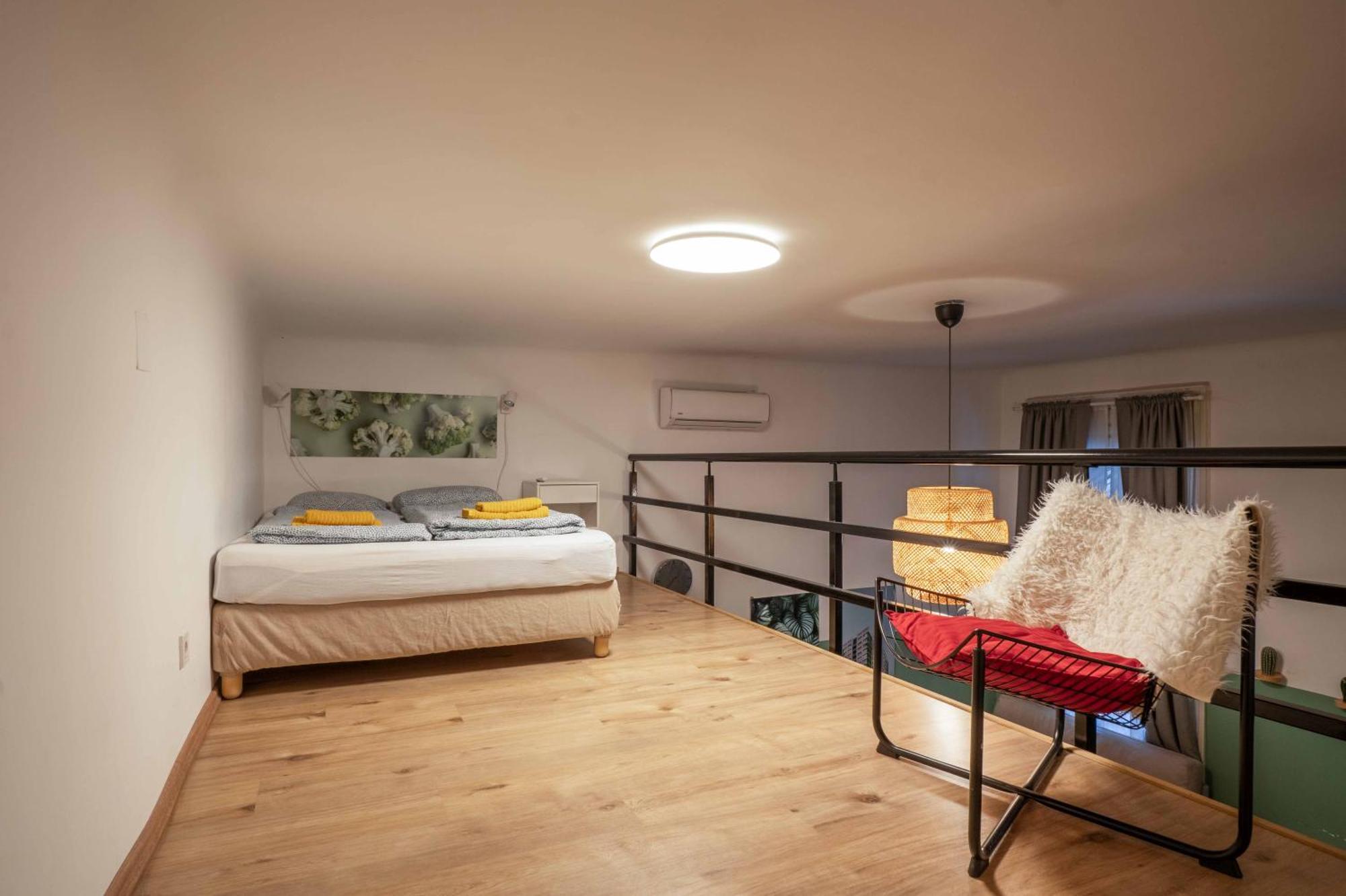 Cosy Studio In Terezvaros W41 Green Budapeste Exterior foto